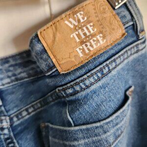 We the Free// The CRVY Ivy High Top Crop Jeans